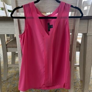 St John - Sleeveless V-Neck Silk Stretch Zippered Back Blouse - Size P / 2 / XS